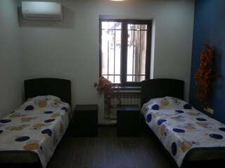 Гостевой дом AskHouse Ереван Двухместный номер с 1 кроватью или 2 отдельными кроватями, общая ванная комната-4